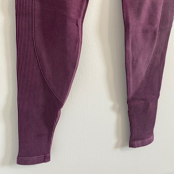 BURGUNDY FOREVER 21 HIGH RISE LEGGINGS - Picture 4 of 6